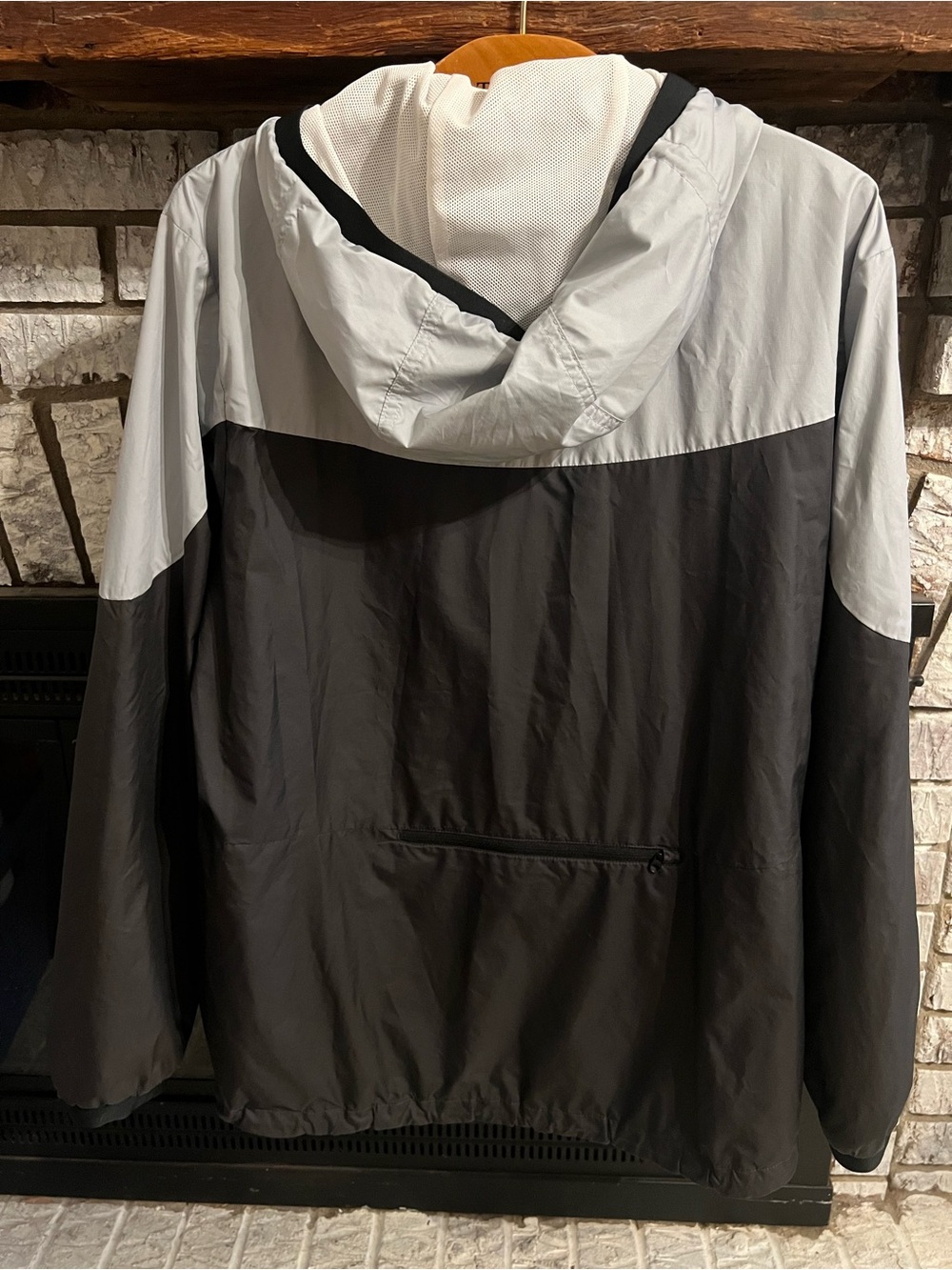 Nike Men's Light Gray & Black Hooded Windbreaker with Orange Zipper - Picture 6 of 6